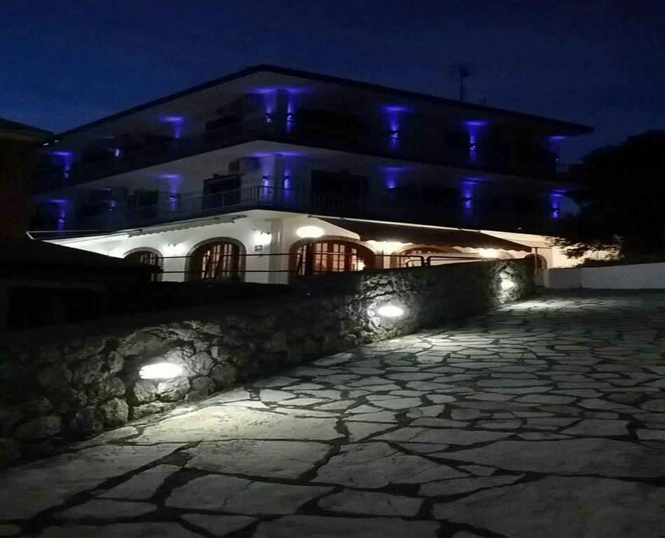 Thomas Art Hotel Пелекас Екстер'єр фото